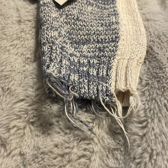 NWT One Grey Day Walter Pullover Distressed Raw Hem Sweater‎ Sz Small - Picture 6 of 10